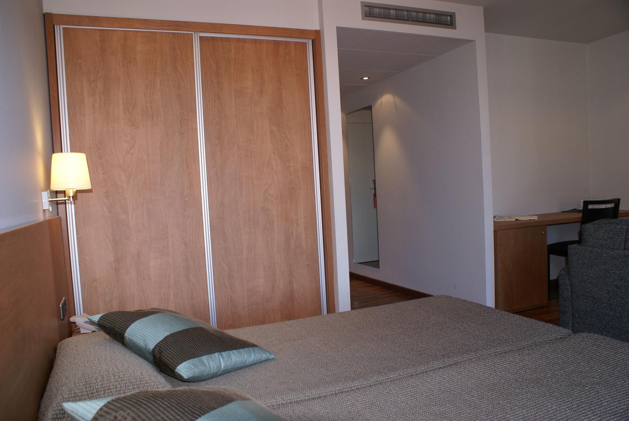 Hotel Medes II ลาเอสตาร์ติต ภายนอก รูปภาพ