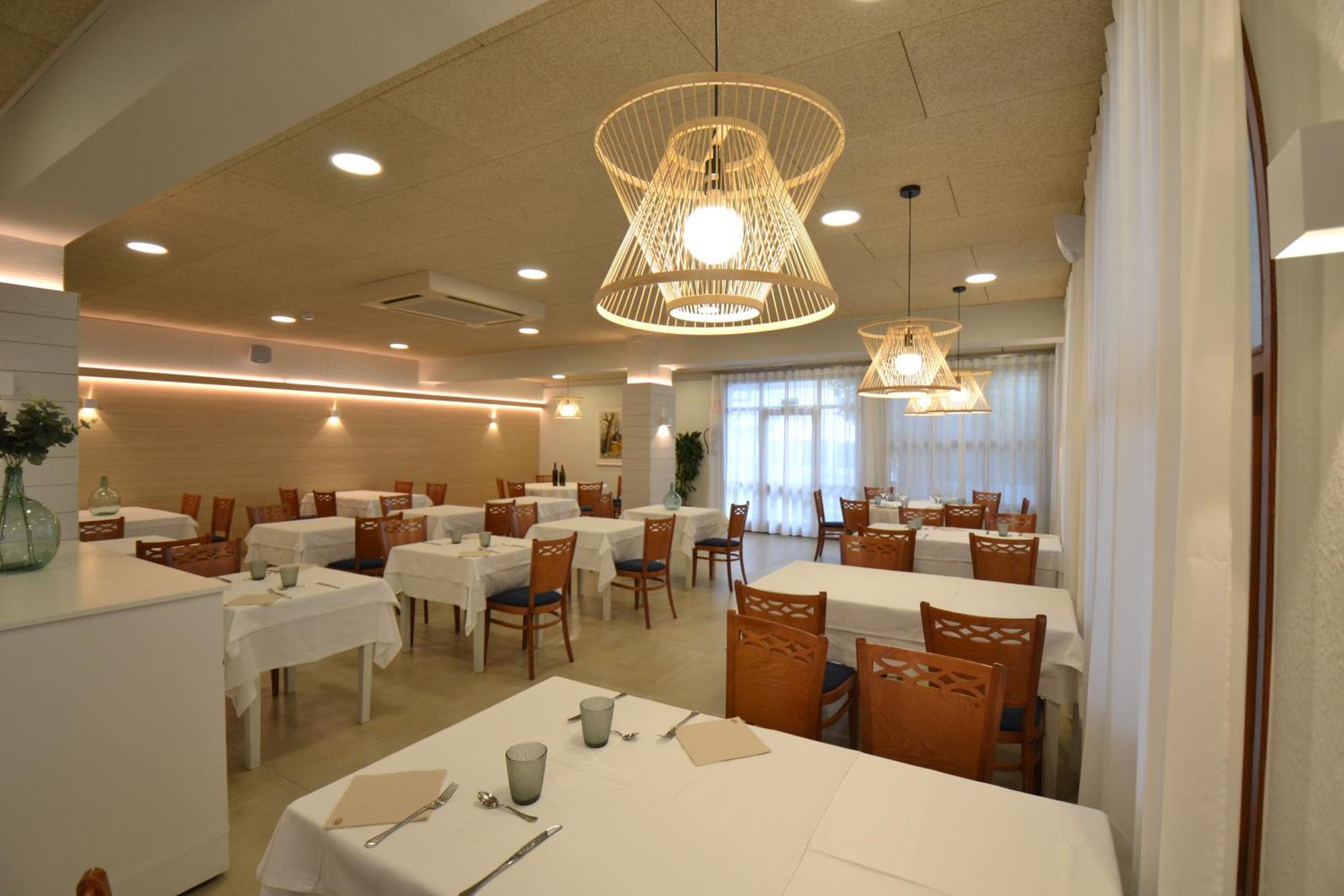 Hotel Medes II ลาเอสตาร์ติต ภายนอก รูปภาพ