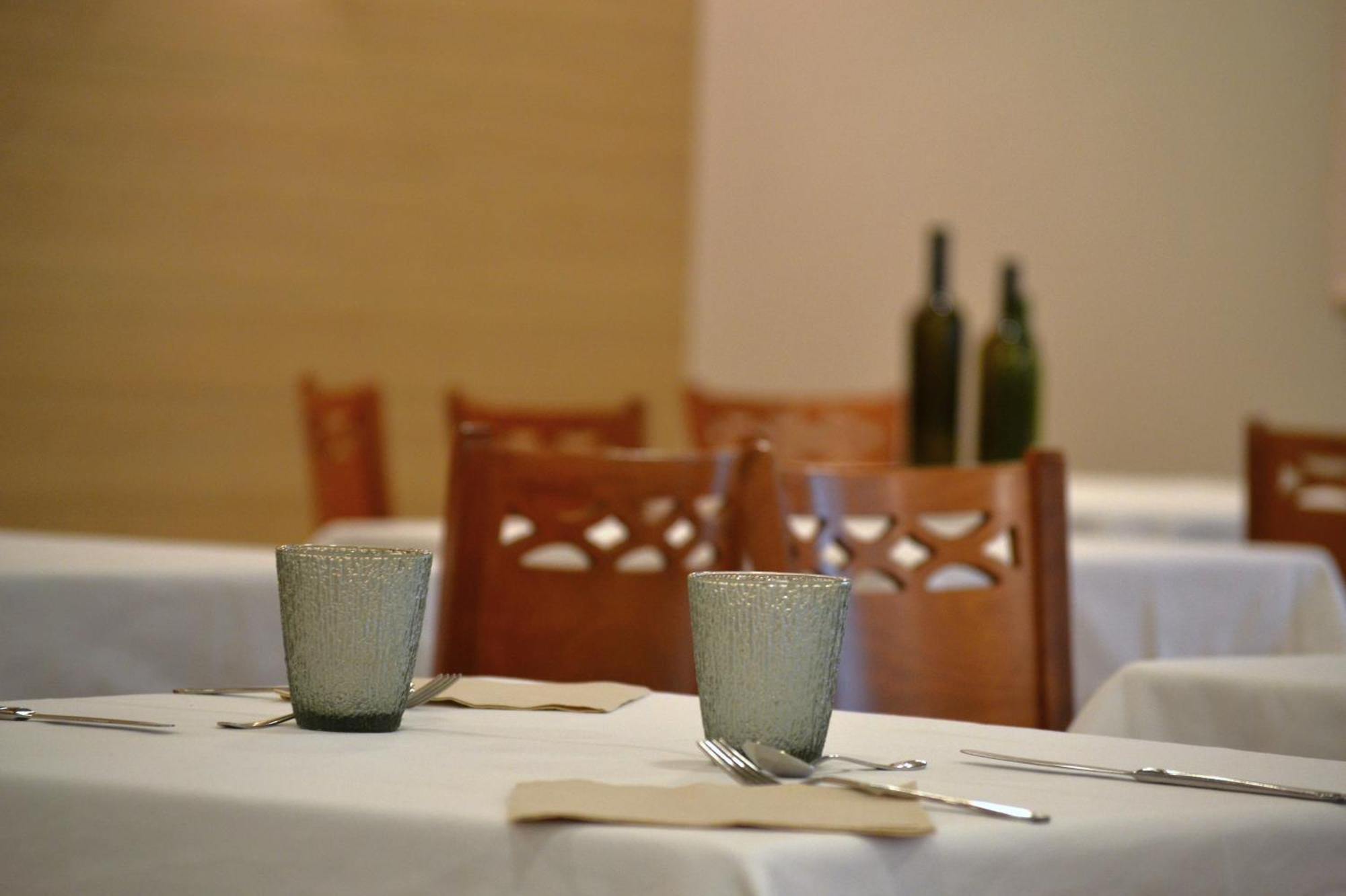 Hotel Medes II ลาเอสตาร์ติต ภายนอก รูปภาพ