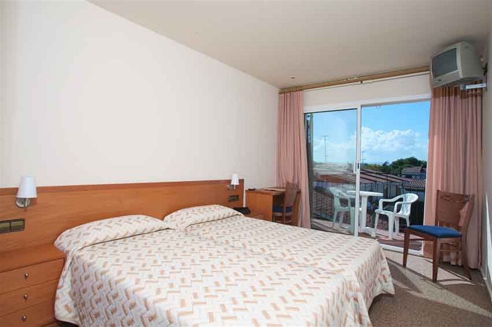 Hotel Medes II ลาเอสตาร์ติต ภายนอก รูปภาพ